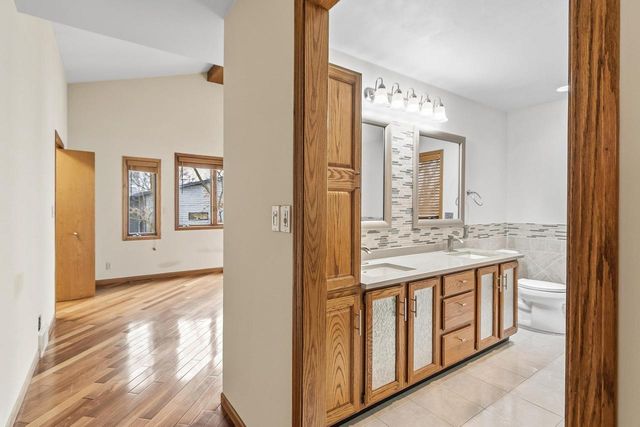 W10725 Wildwood Way, Poynette, WI 53955