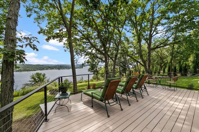 W10725 Wildwood Way, Poynette, WI 53955