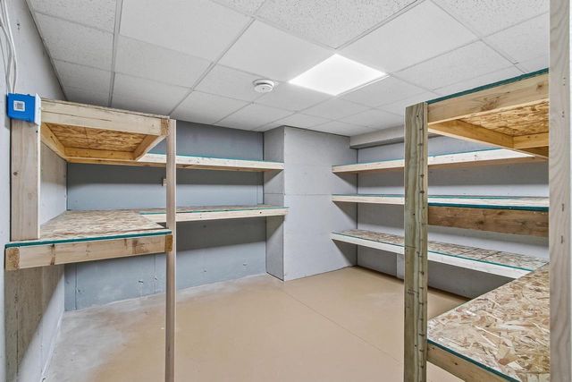 W10725 Wildwood Way, Poynette, WI 53955