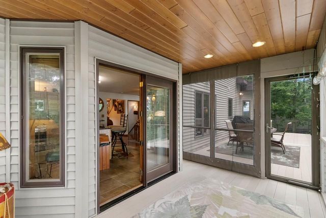 W10725 Wildwood Way, Poynette, WI 53955