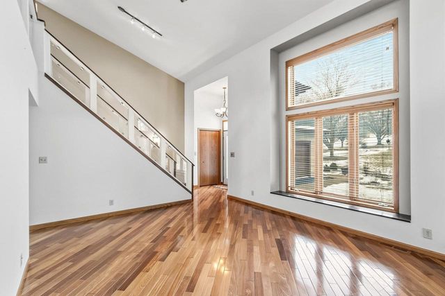 W10725 Wildwood Way, Poynette, WI 53955