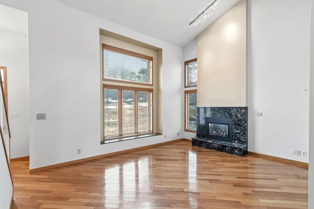 W10725 Wildwood Way, Poynette, WI 53955