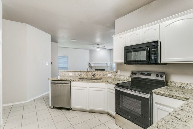 9705 Hedge Bell Drive, Mckinney, TX 75072