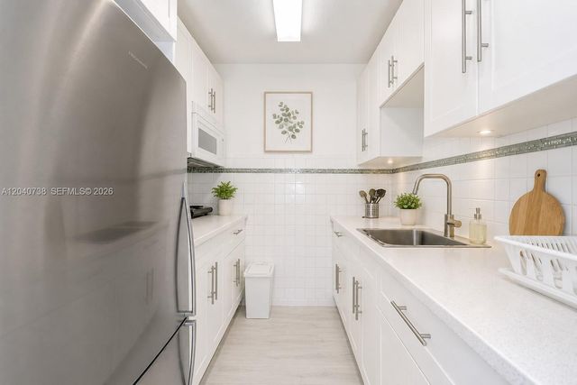 344 Meridian Ave 2B, Miami Beach, FL 33139