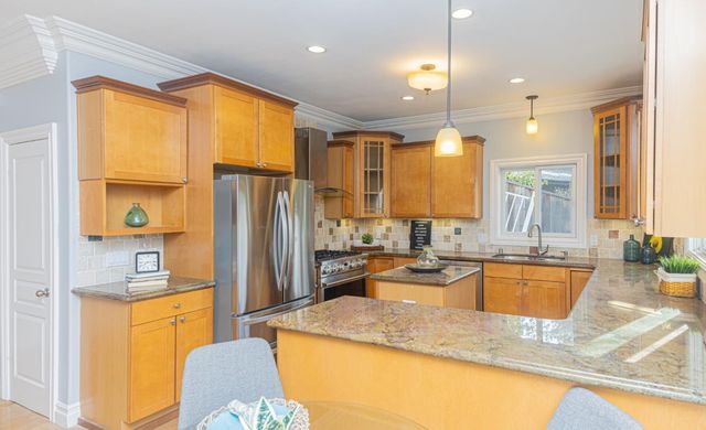 2702 Monte Cresta Dr, Belmont, CA 94002