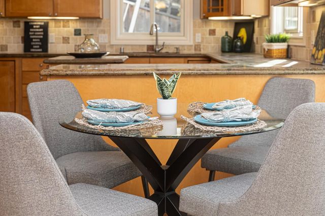 2702 Monte Cresta Dr, Belmont, CA 94002