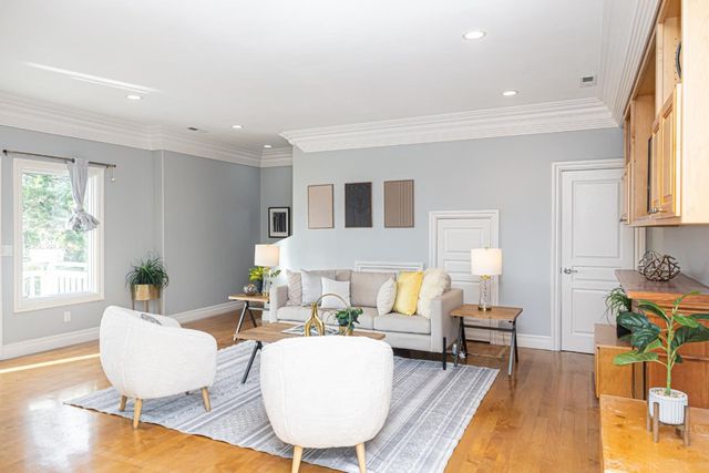 2702 Monte Cresta Dr, Belmont, CA 94002