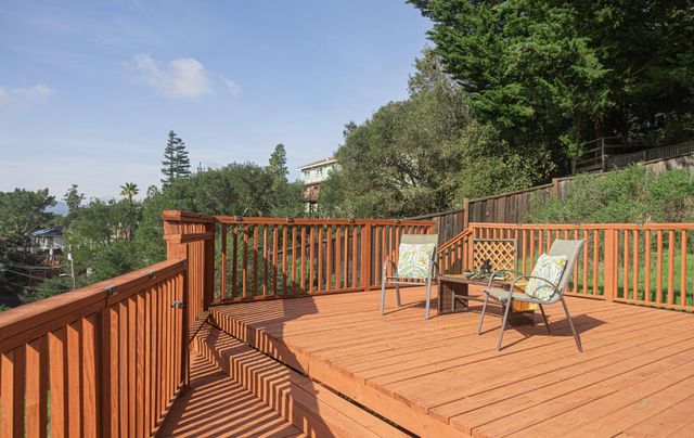 2702 Monte Cresta Dr, Belmont, CA 94002