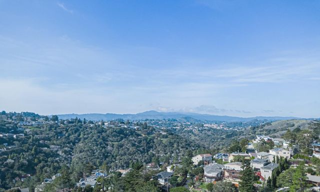 2702 Monte Cresta Dr, Belmont, CA 94002