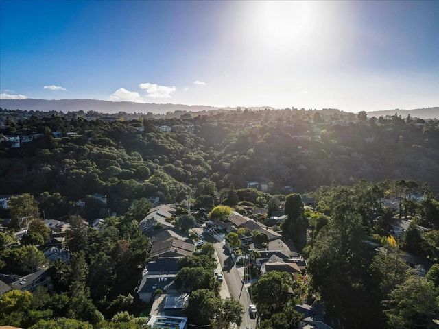 2702 Monte Cresta Dr, Belmont, CA 94002
