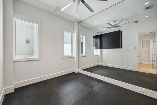 2210 Boll Street, Dallas, TX 75204