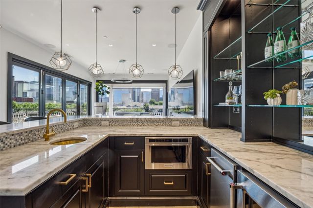 2210 Boll Street, Dallas, TX 75204