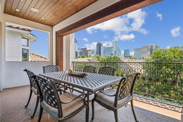 2210 Boll Street, Dallas, TX 75204