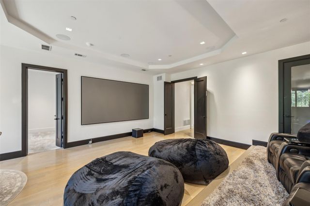 2210 Boll Street, Dallas, TX 75204