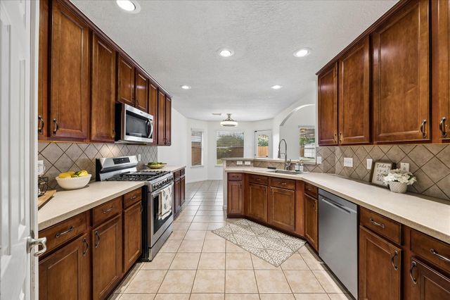 405 Laddingford Lane, League City, TX 77573
