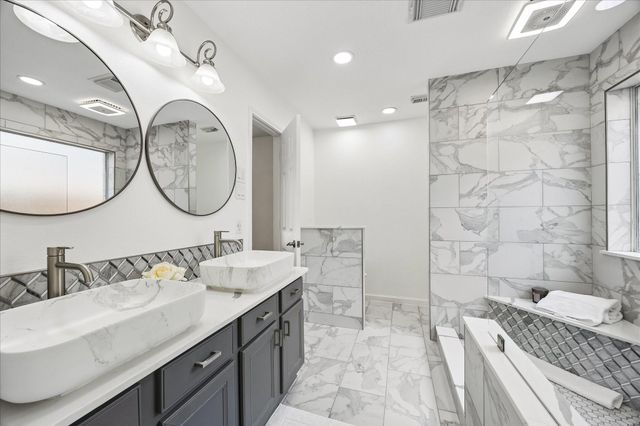 405 Laddingford Lane, League City, TX 77573