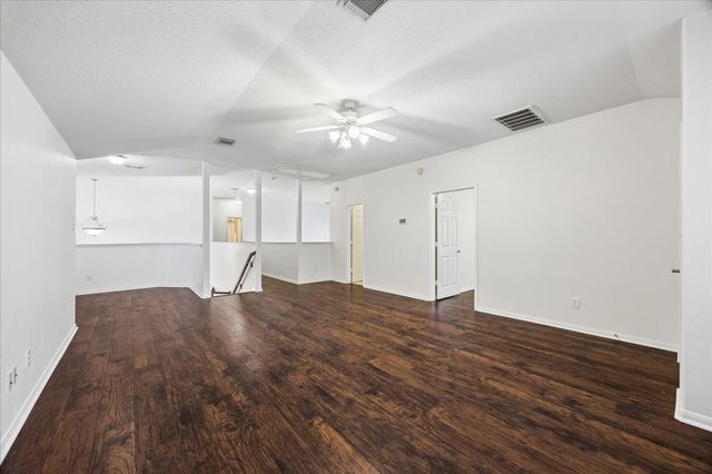 405 Laddingford Lane, League City, TX 77573