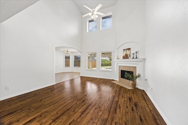 405 Laddingford Lane, League City, TX 77573