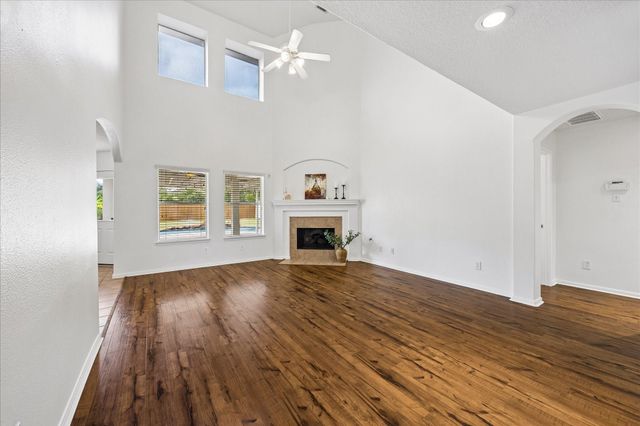 405 Laddingford Lane, League City, TX 77573
