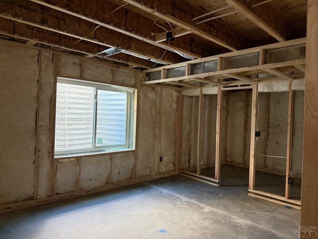 5209 Gannet Lane, Pueblo, CO 81008