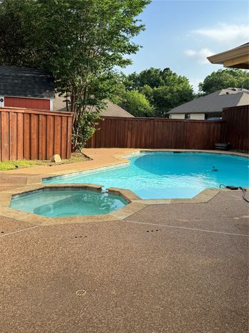 2907 Sweet Briar Street, Grapevine, TX 76051