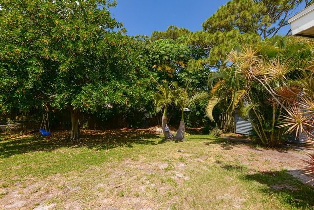 6015 Palm Drive, Fort Pierce, FL 34982