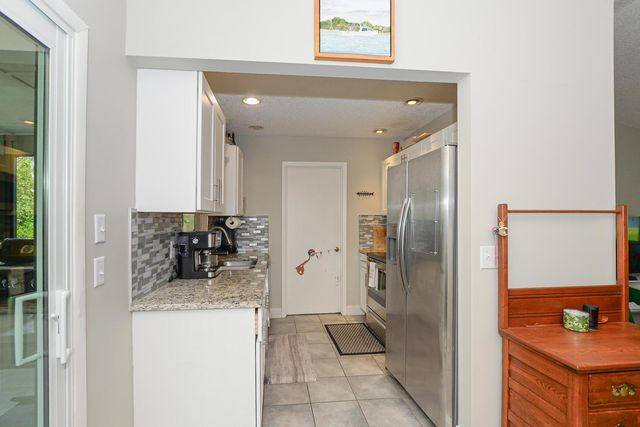 6015 Palm Drive, Fort Pierce, FL 34982