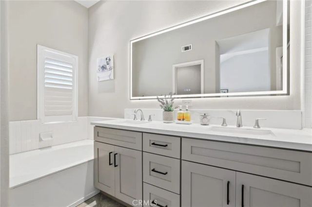 12721 Trent Jones, Tustin, CA 92782