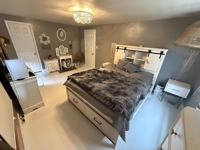 1616 E Eden PLACE, Saint Francis, WI 53235