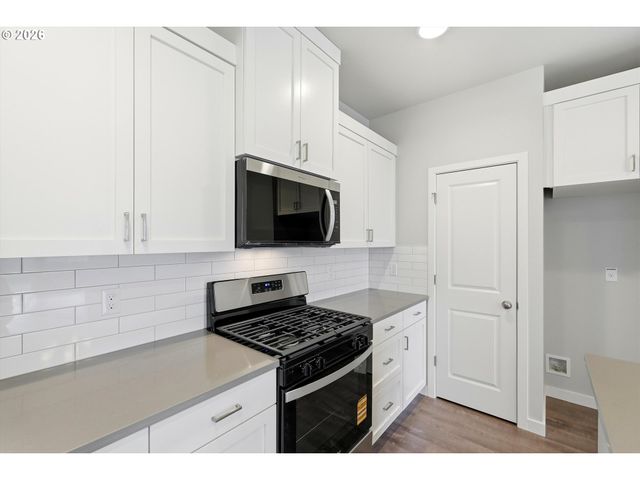 1552 Nw Tracy St, Mc Minnville, OR 97128