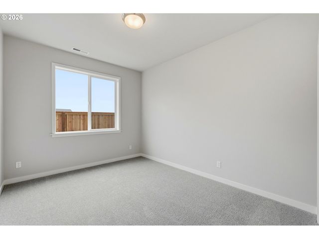 1552 Nw Tracy St, Mc Minnville, OR 97128