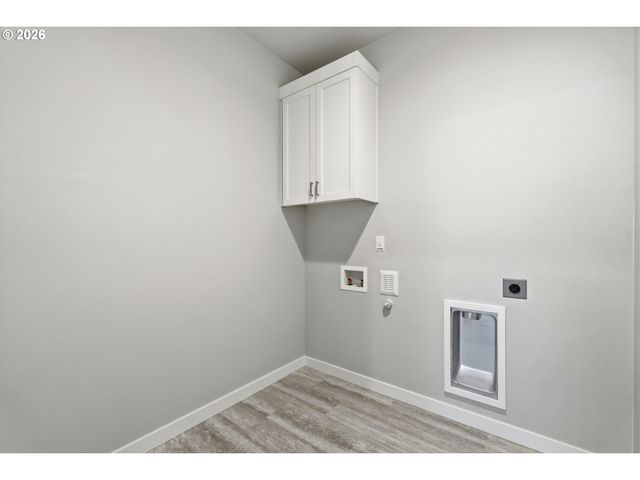 1552 Nw Tracy St, Mc Minnville, OR 97128