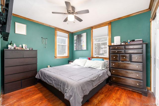 210 10th Street, West Babylon, NY 11704