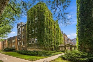 2325 W Farwell Avenue 3S, Chicago, IL 60645