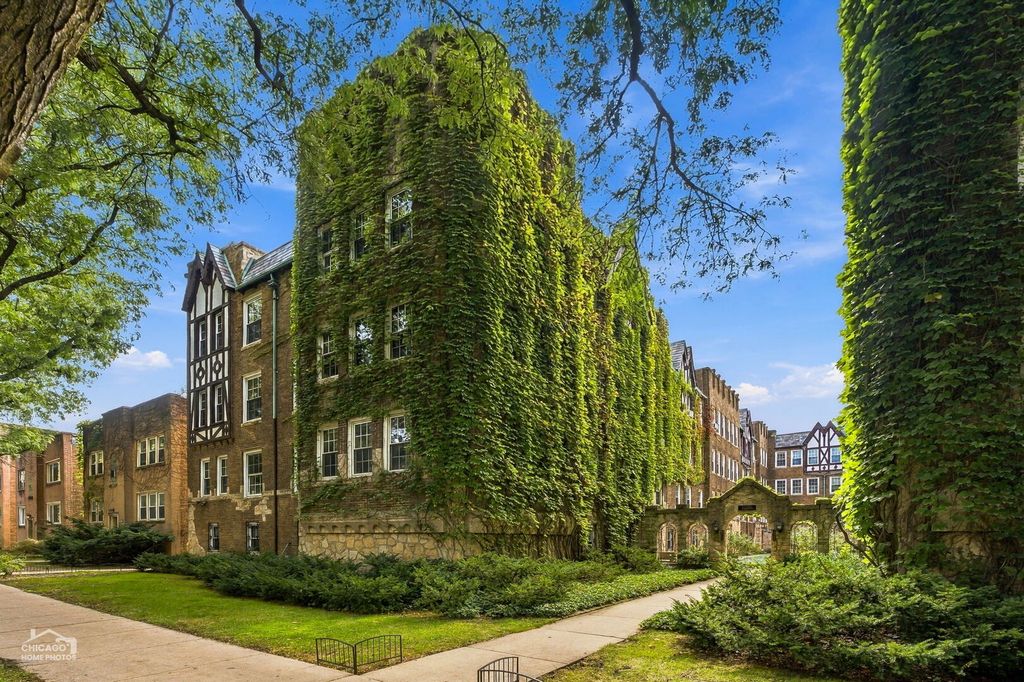 2325 W Farwell Avenue 3S, Chicago, IL 60645 — exterior