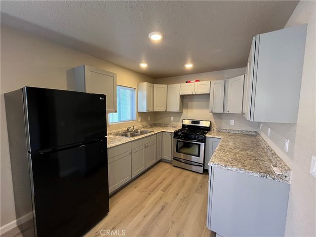 1172 E Rice Ranch Road 101, 102, Santa Maria, CA 93455