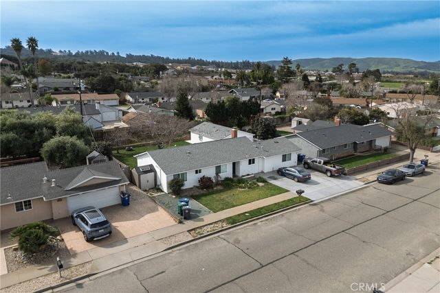 1172 E Rice Ranch Road 101, 102, Santa Maria, CA 93455