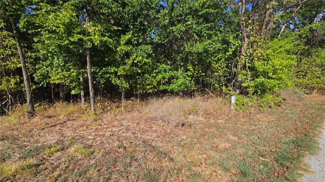 2 Walney Drive, Bella Vista, AR 72715