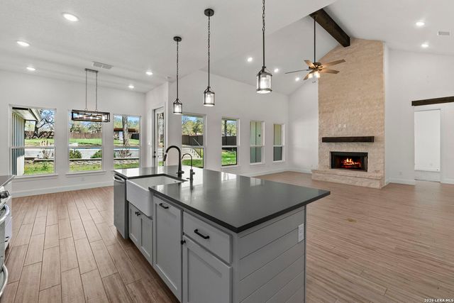 116 Timber Heights, La Vernia, TX 78121