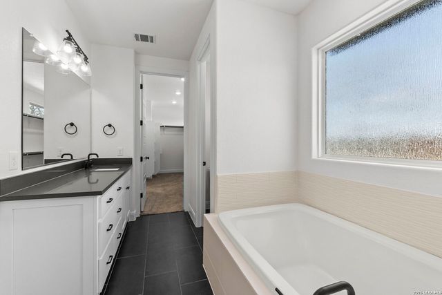 116 Timber Heights, La Vernia, TX 78121