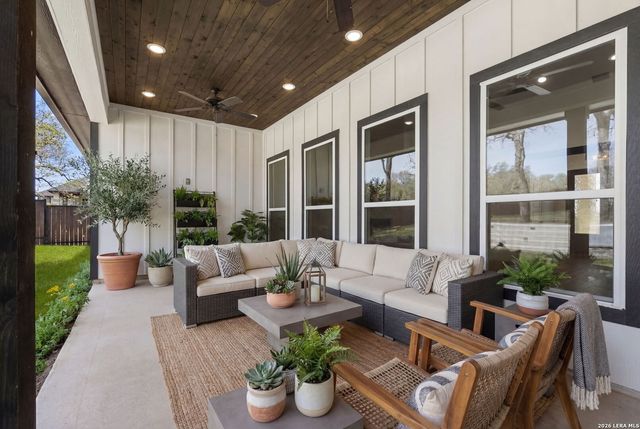 116 Timber Heights, La Vernia, TX 78121