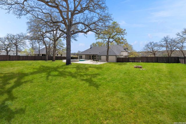 116 Timber Heights, La Vernia, TX 78121