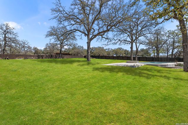 116 Timber Heights, La Vernia, TX 78121