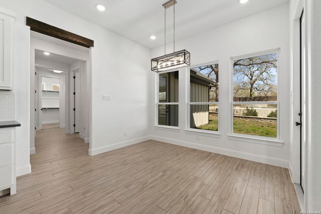 116 Timber Heights, La Vernia, TX 78121