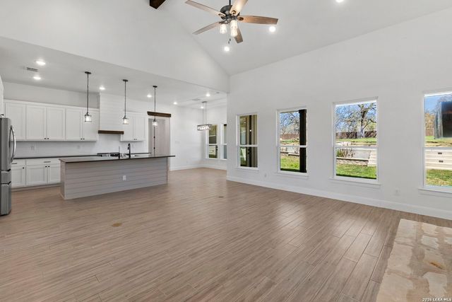 116 Timber Heights, La Vernia, TX 78121