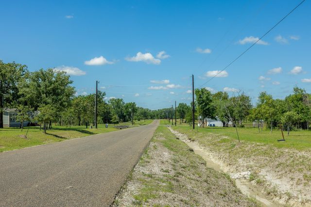 6757 Atakapan Trail, Bedias, TX 77831