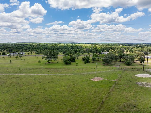 6757 Atakapan Trail, Bedias, TX 77831
