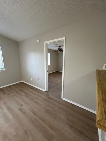 7900 West Gate BLVD B, Austin, TX 78745