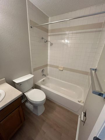 7900 West Gate BLVD B, Austin, TX 78745