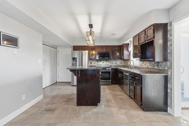 2508 Galloway Drive, Manhattan, KS 66502